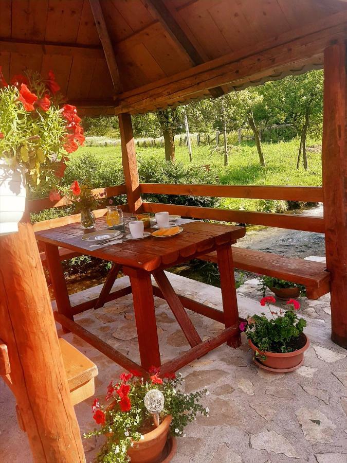 Guest House Mila Plitvicki Ljeskovac Luaran gambar